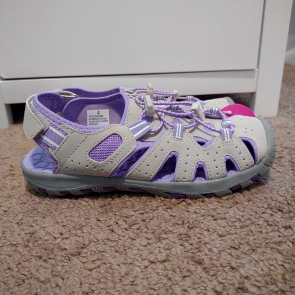 Khombu sandals